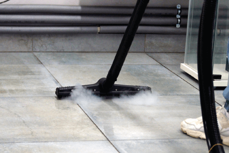 czyszczenie podłogi